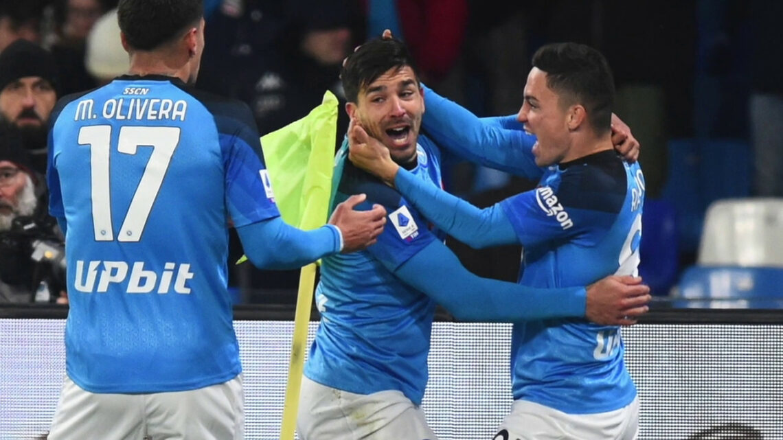 Il Pallone Racconta – Napoli vola, crollo Milan e Juve Il Pallone Racconta – Napoli vola, crollo Milan e Juve