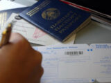 Passaporti, ritardi fanno saltare 80 mila viaggi