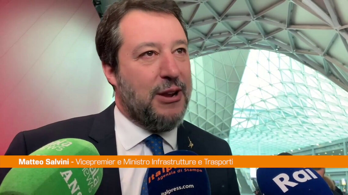 Ucraina, Salvini “Zelensky a Sanremo? Spero rimanga festival musicale” Ucraina, Salvini “Zelensky a Sanremo? Spero rimanga festival musicale”