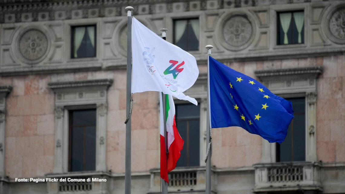 Milano-Cortina, alzabandiera simbolico a tre anni dal via Milano-Cortina, alzabandiera simbolico a tre anni dal via