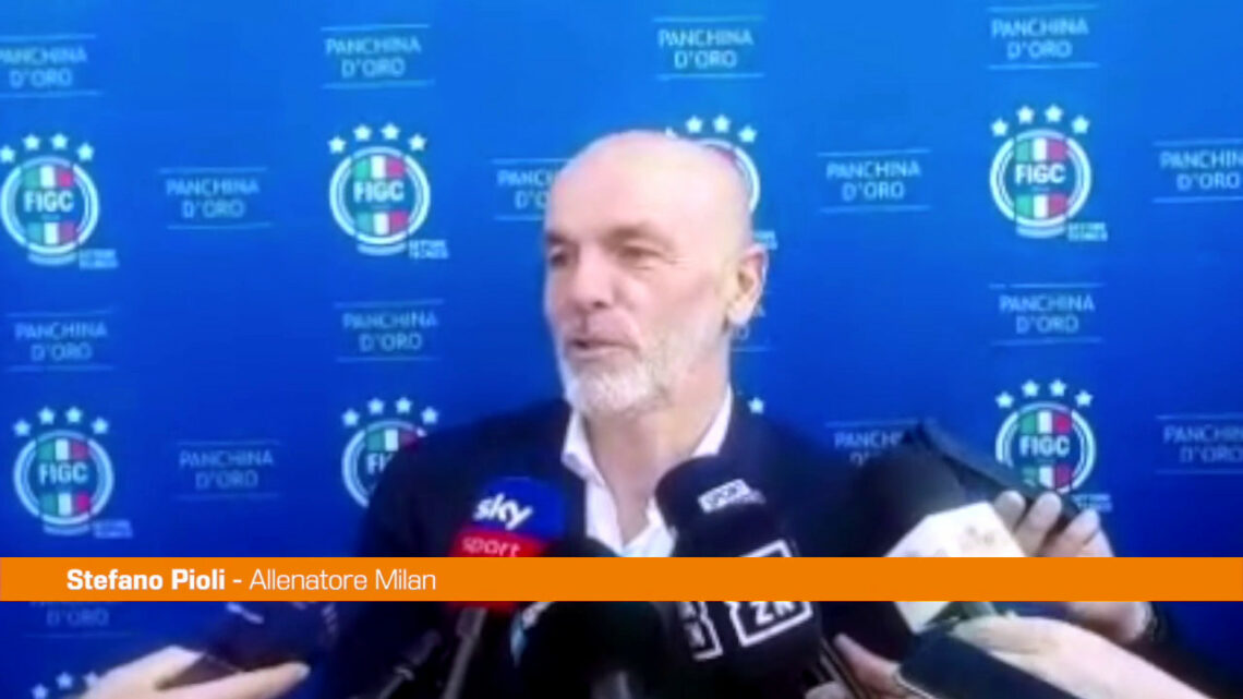 Panchina d’oro a Pioli “Condiviso con quanti lavorano a Milanello” Panchina d’oro a Pioli “Condiviso con quanti lavorano a Milanello”