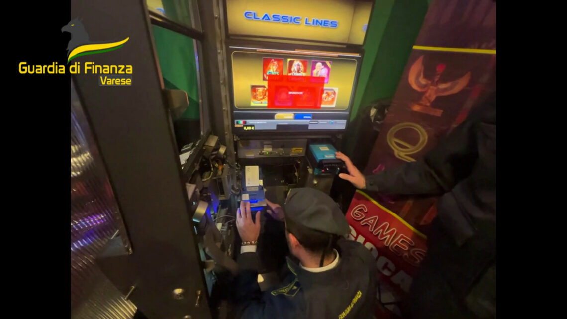 Teneva incassi delle slot machine, denunciato gestore a Varese Teneva incassi delle slot machine, denunciato gestore a Varese