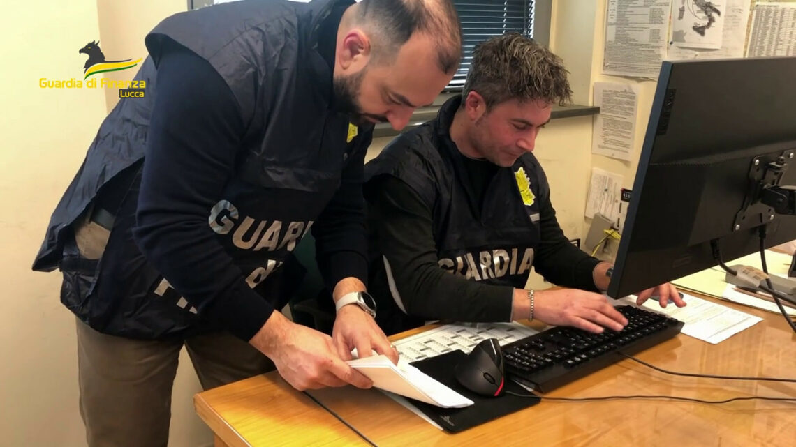 Lucca, fatture false nel campo dell’edilizia. Sequestrati beni Lucca, fatture false nel campo dell’edilizia. Sequestrati beni