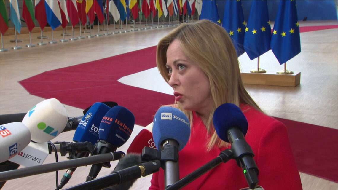 Ucraina, Meloni “L’invito di Macron a Zelensky non aiuta la causa” Ucraina, Meloni “L’invito di Macron a Zelensky non aiuta la causa”