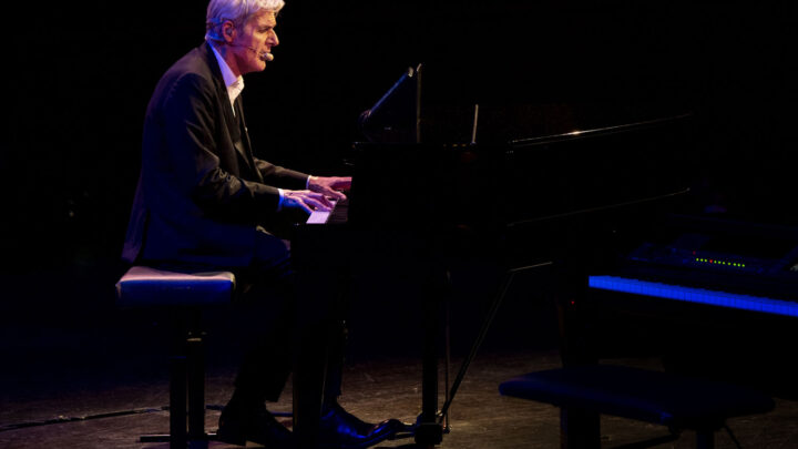 Dodici note solo bis, sei nuove date per Claudio Baglioni: il tour è da record