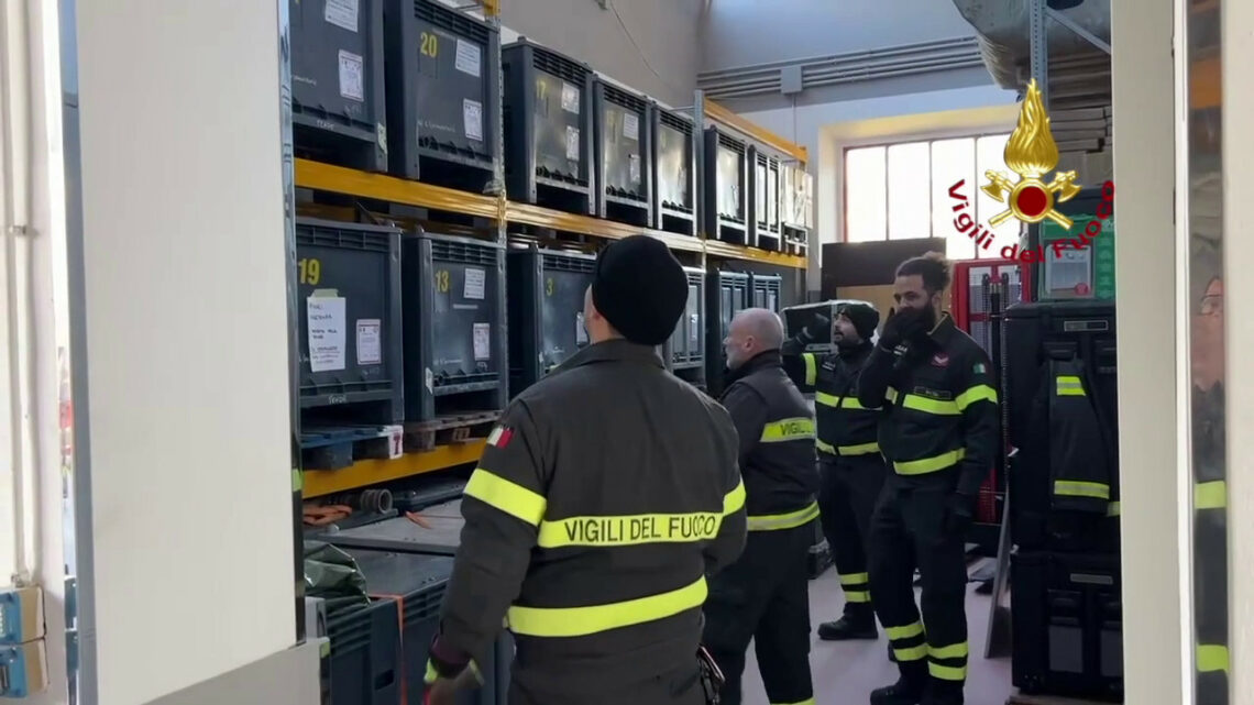 Vigili del fuoco pronti a partire per la Turchia colpita dal terremoto Vigili del fuoco pronti a partire per la Turchia colpita dal terremoto