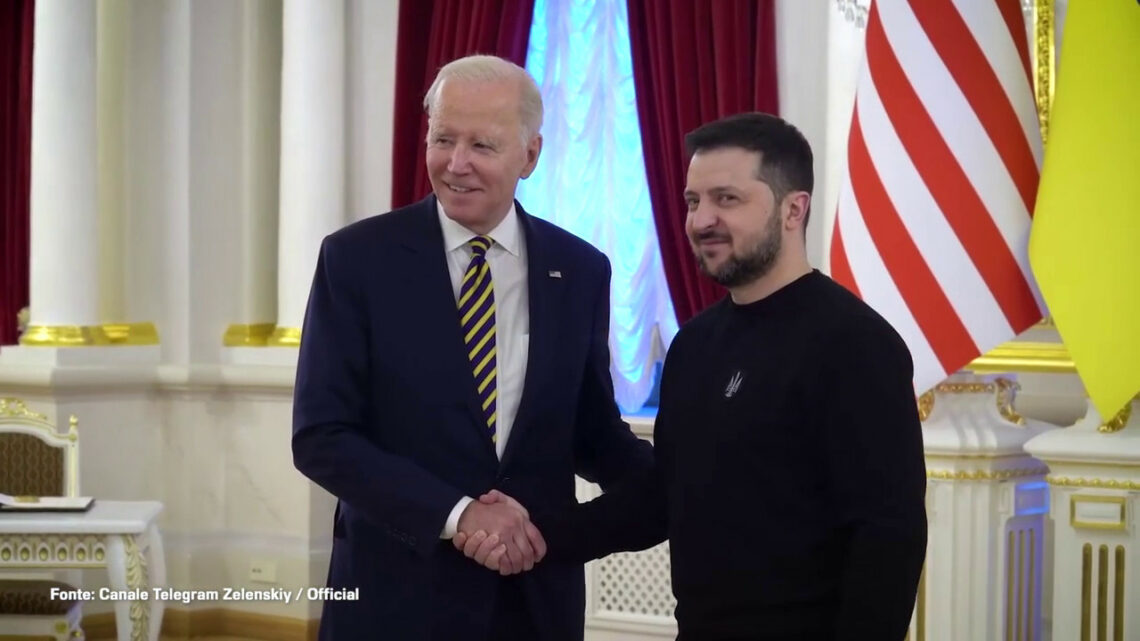 Biden a Kiev per confermare il sostegno degli Stati Uniti a Zelensky Biden a Kiev per confermare il sostegno degli Stati Uniti a Zelensky