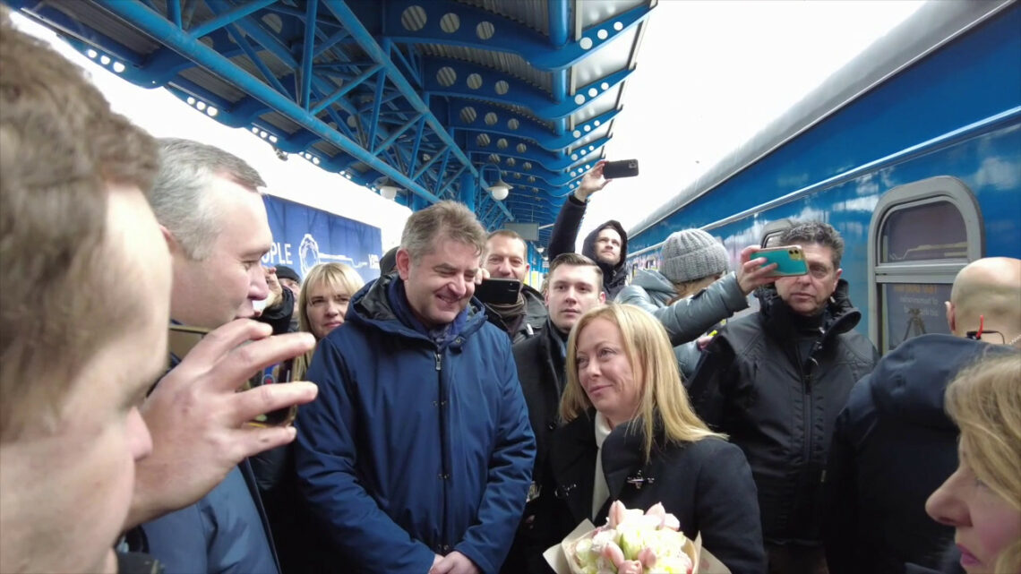 Ucraina, Meloni arriva alla stazione di Kiev Ucraina, Meloni arriva alla stazione di Kiev