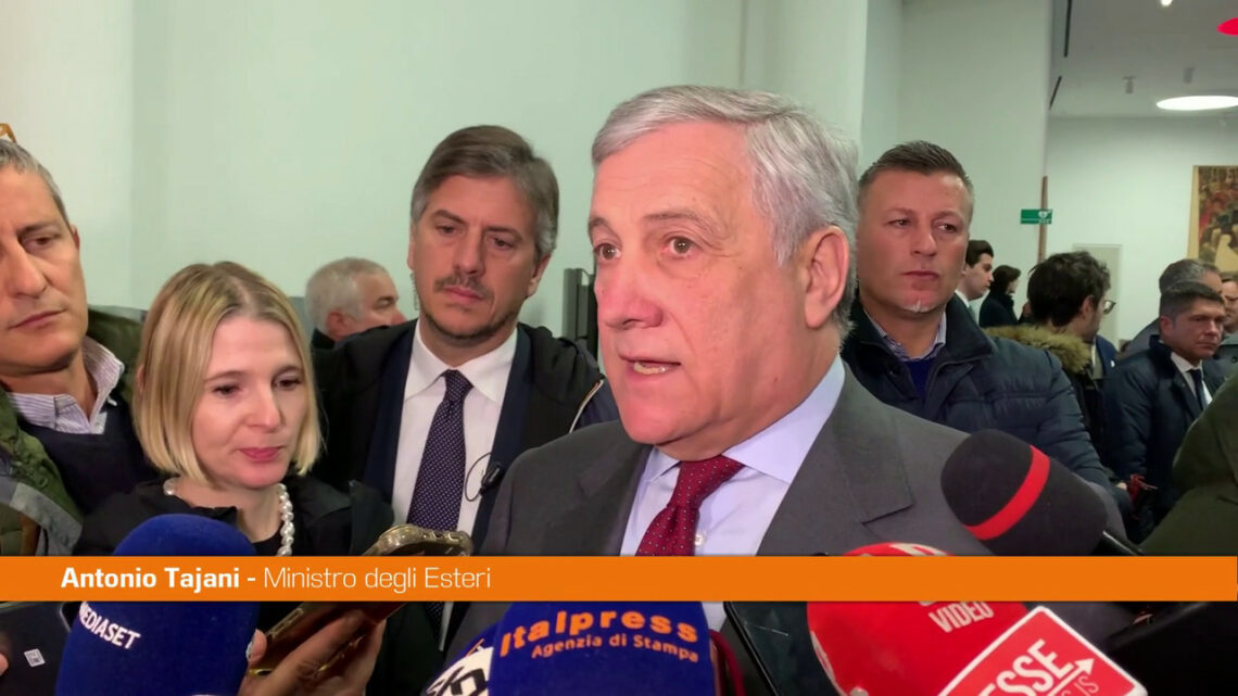 Tajani “Il centrodestra vincerà le elezioni in Lazio e Lombardia” Tajani “Il centrodestra vincerà le elezioni in Lazio e Lombardia”