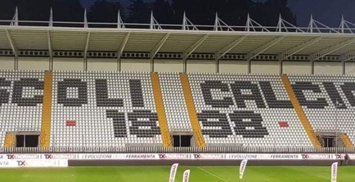 Ascoli-Benevento: la traversa salva i ragazzi di Stellone