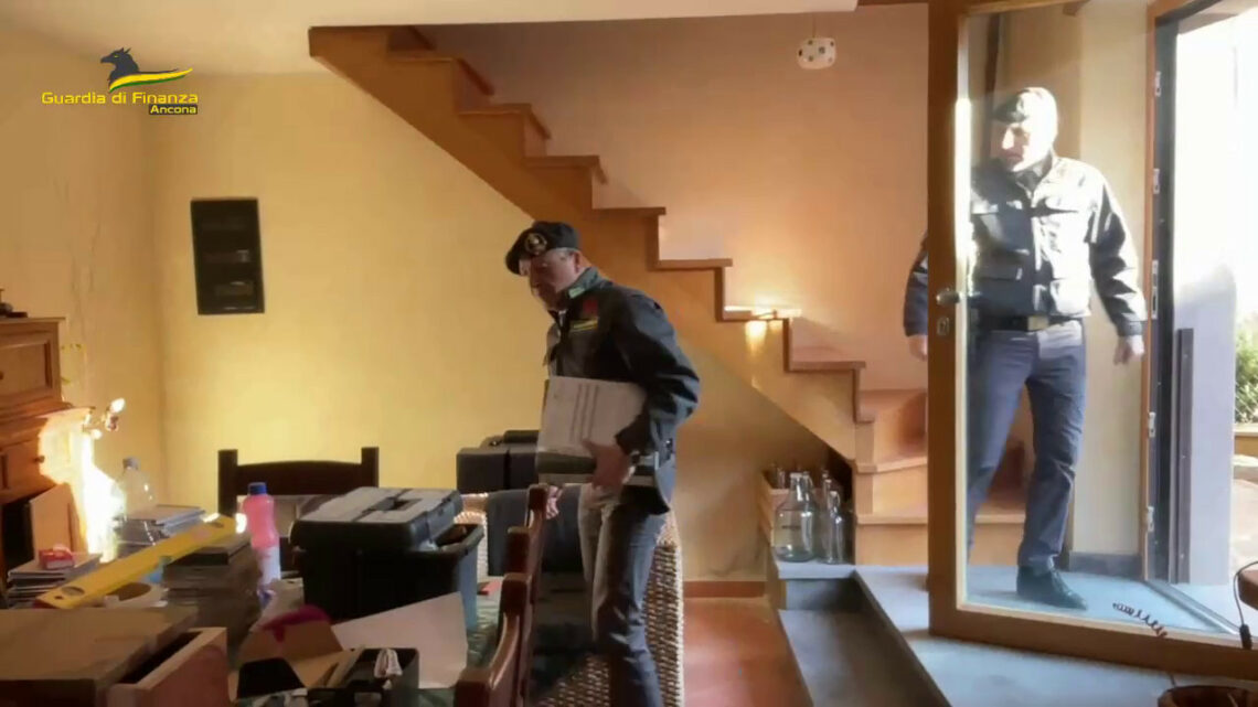 Dall’Olanda alle Marche per “ripulire” i soldi della droga con un B&B Dall’Olanda alle Marche per “ripulire” i soldi della droga con un B&B