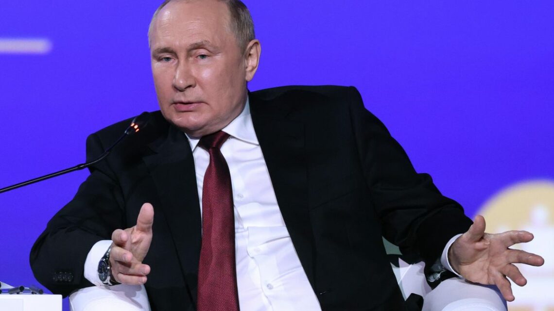 Dalla Corte Penale Internazionale mandato d’arresto per Putin Dalla Corte Penale Internazionale mandato d’arresto per Putin