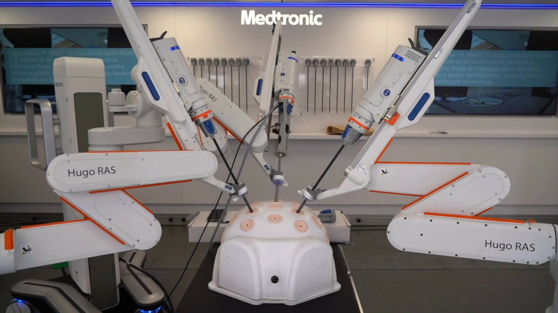 Puglia, Emiliano “Robot all’ospedale Miulli consentirà calo costi” Puglia, Emiliano “Robot all’ospedale Miulli consentirà calo costi”