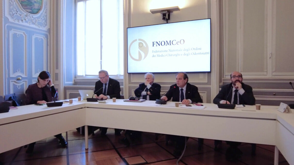 Aggiornamento dei medici, nuove regole per i crediti Ecm Aggiornamento dei medici, nuove regole per i crediti Ecm