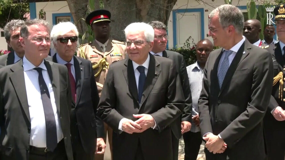 Kenya, Mattarella visita il centro spaziale “Luigi Broglio” Kenya, Mattarella visita il centro spaziale “Luigi Broglio”