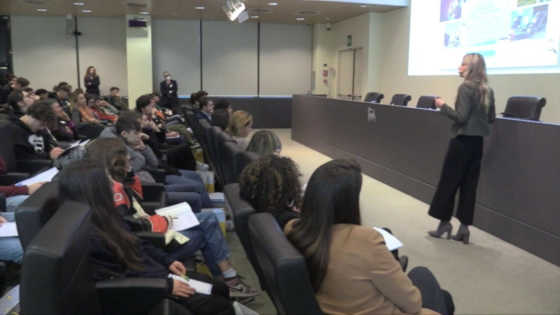 “Think About Tomorrow”, Eni incontra gli studenti “Think About Tomorrow”, Eni incontra gli studenti