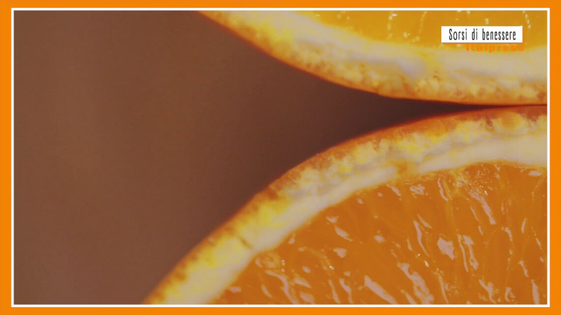Sorsi di benessere – Tre ingredienti per una tisana antiage Sorsi di benessere – Tre ingredienti per una tisana antiage