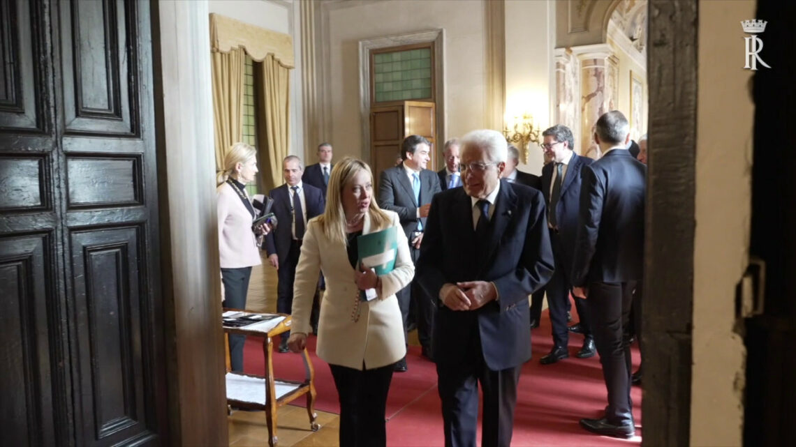 Mattarella incontra Meloni e ministri in vista del Consiglio Ue Mattarella incontra Meloni e ministri in vista del Consiglio Ue