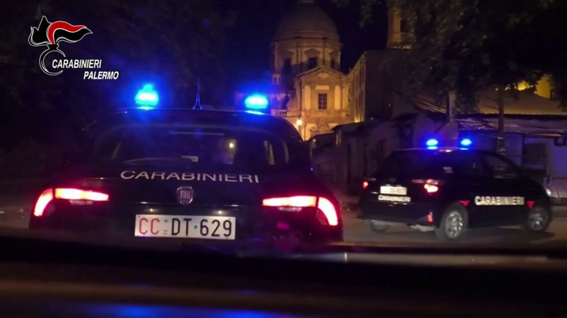 Retata a Palermo contro lo spaccio di crack a Ballarò, 9 arresti Retata a Palermo contro lo spaccio di crack a Ballarò, 9 arresti