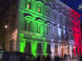 Unità d’Italia, la facciata di Palazzo Madama illuminata col tricolore