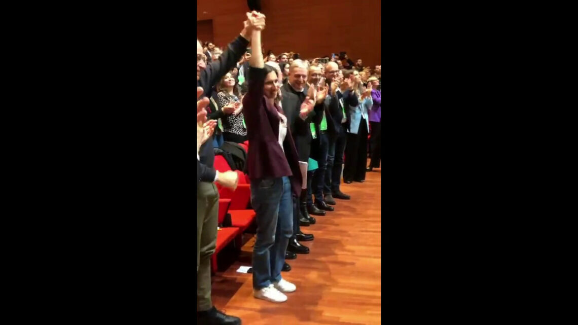 Pd, l’Assemblea proclama Elly Schlein nuova segretaria Pd, l’Assemblea proclama Elly Schlein nuova segretaria