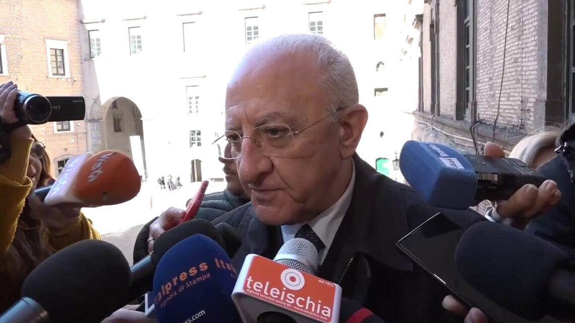 Autonomia: De Luca “Spezza l’Italia, serve di più la burocrazia zero” Autonomia: De Luca “Spezza l’Italia, serve di più la burocrazia zero”