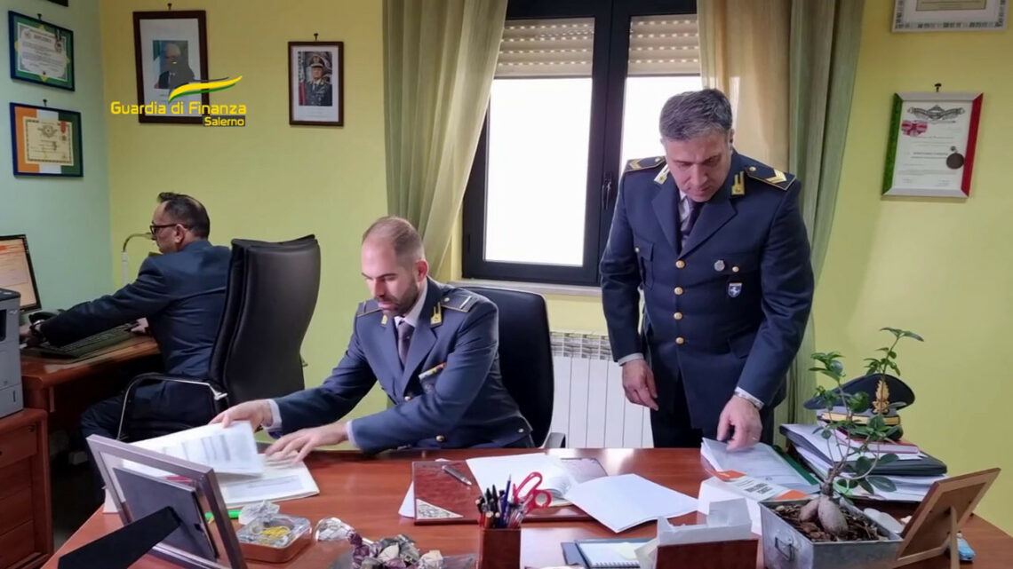 Salerno, scoperti 27 lavoratori in nero e 23 irregolari Salerno, scoperti 27 lavoratori in nero e 23 irregolari