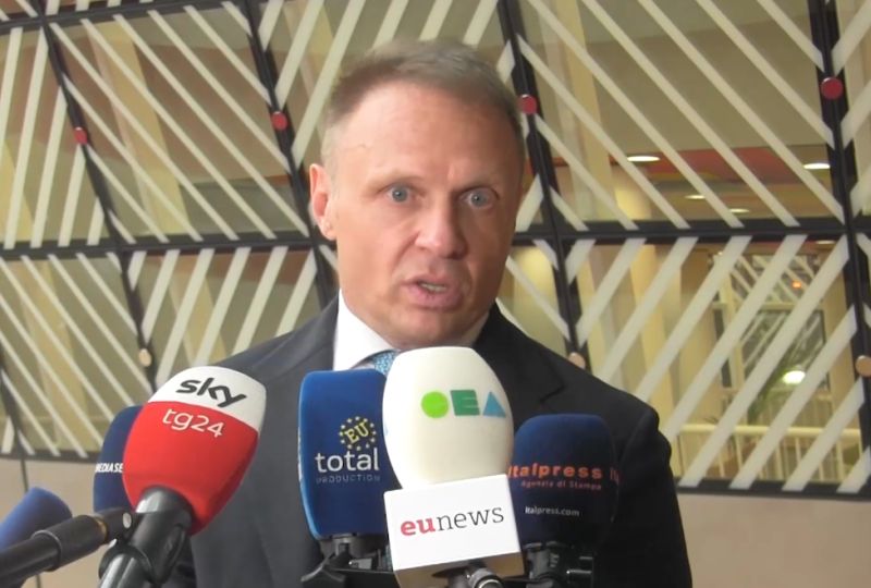 Migranti, Lollobrigida “Chi arriva con dl flussi non è di serie B” Migranti, Lollobrigida “Chi arriva con dl flussi non è di serie B”