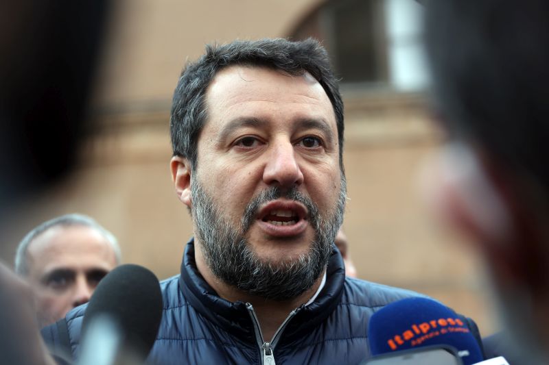 Migranti, Salvini “Serve almeno un centro rimpatri per ogni regione” Migranti, Salvini “Serve almeno un centro rimpatri per ogni regione”