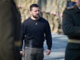 Ucraina, Zelensky “Il mondo reagisca sulla decapitazione dei soldati”