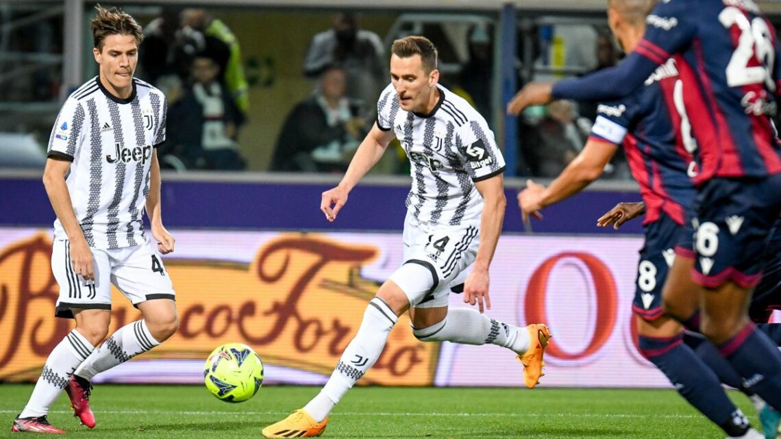 Bologna-Juventus 1-1, Milik risponde a Orsolini Bologna-Juventus 1-1, Milik risponde a Orsolini