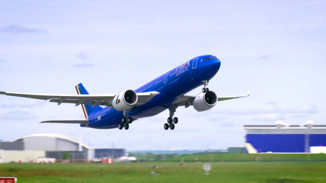 Ita Airways, primo volo per l’Airbus A330-900 con livrea azzurra Ita Airways, primo volo per l’Airbus A330-900 con livrea azzurra