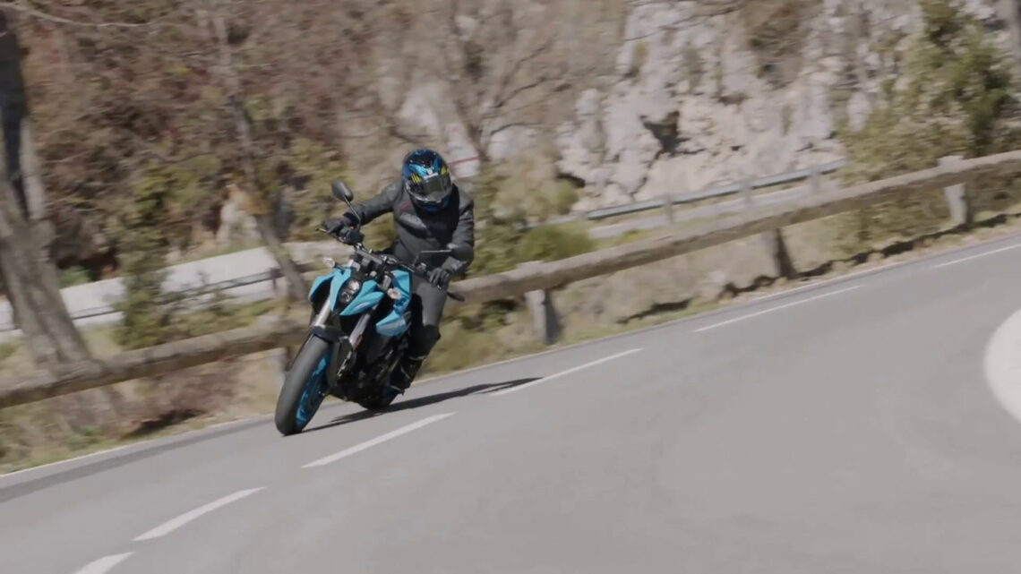 Da Suzuki la nuova street fighter GSX-8S Da Suzuki la nuova street fighter GSX-8S