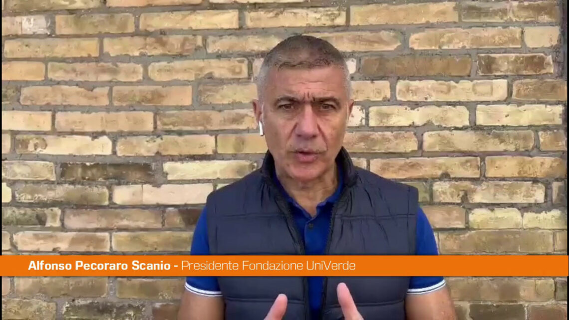 Pecoraro Scanio “Chiuso bar dell’aggressione alla troupe di Striscia” Pecoraro Scanio “Chiuso bar dell’aggressione alla troupe di Striscia”