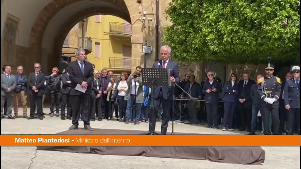 Piantedosi “Opporsi alla mafia è il presupposto di una società sana” Piantedosi “Opporsi alla mafia è il presupposto di una società sana”