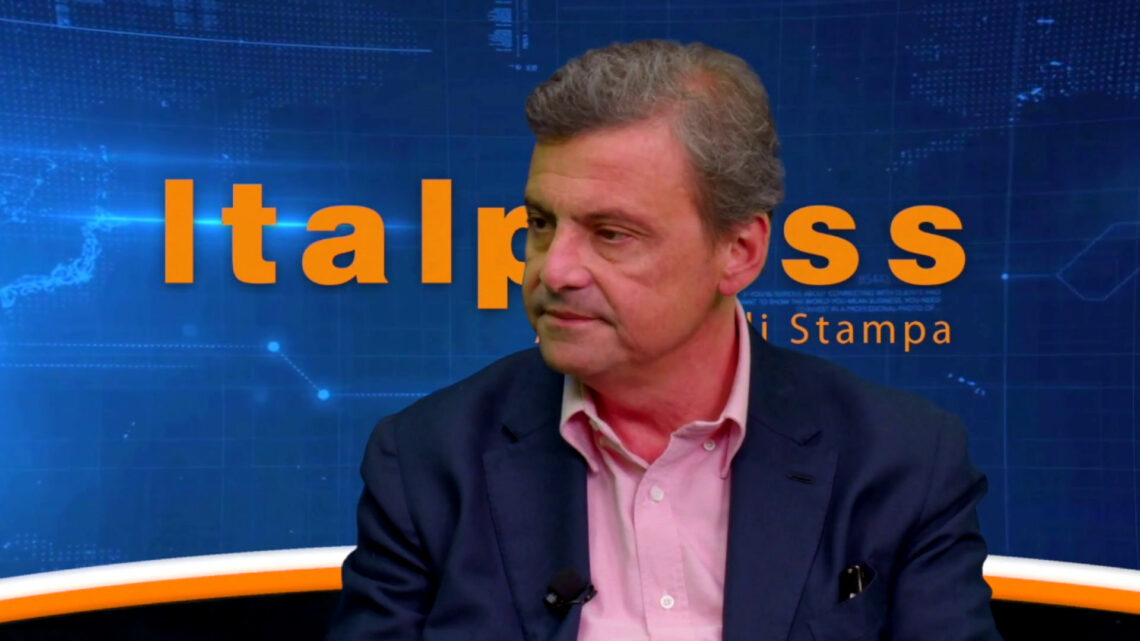 Calenda “Necessaria alternativa ai due poli, non ci sono scorciatoie” Calenda “Necessaria alternativa ai due poli, non ci sono scorciatoie”