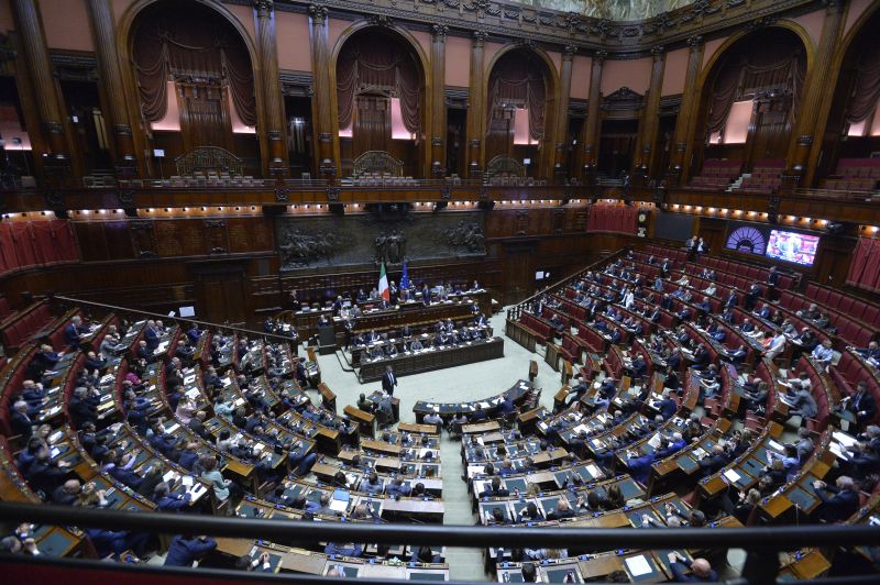 Dl migranti, il governo pone la fiducia alla Camera Dl migranti, il governo pone la fiducia alla Camera