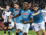 Osimhen risponde a Lovric, festa tricolore Napoli a Udine