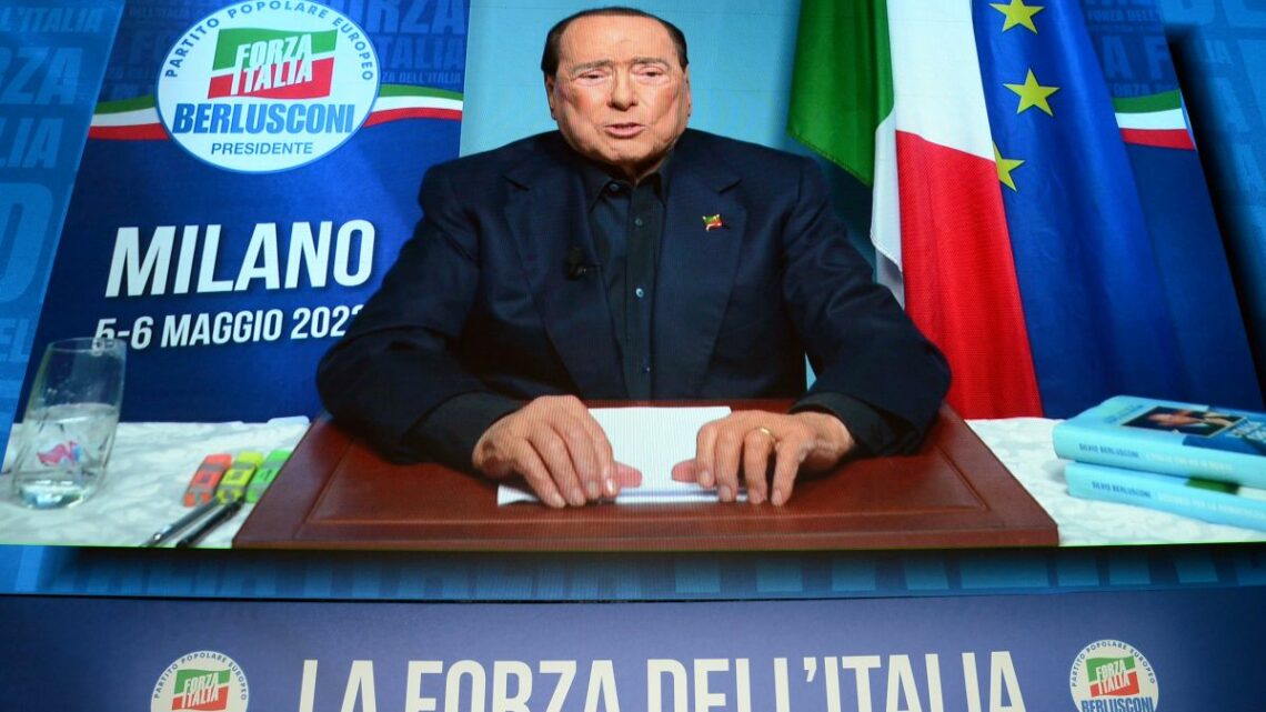 Berlusconi “Pronto a riprendere le nostre battaglie per la libertà” Berlusconi “Pronto a riprendere le nostre battaglie per la libertà”