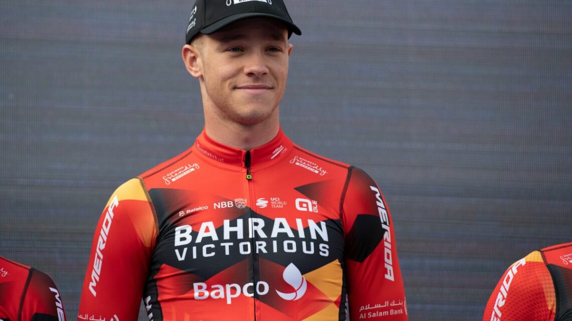 Milan vince la prima volata al Giro, Evenepoel resta rosa Milan vince la prima volata al Giro, Evenepoel resta rosa