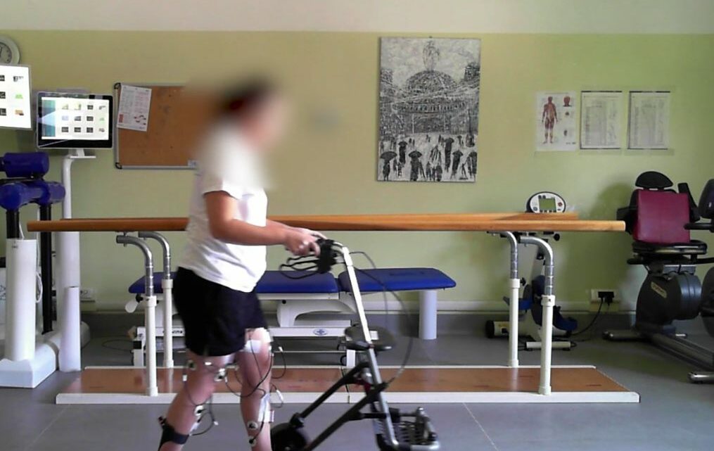 Un neurostimolatore midollare per camminare dopo una lesione spinale Un neurostimolatore midollare per camminare dopo una lesione spinale