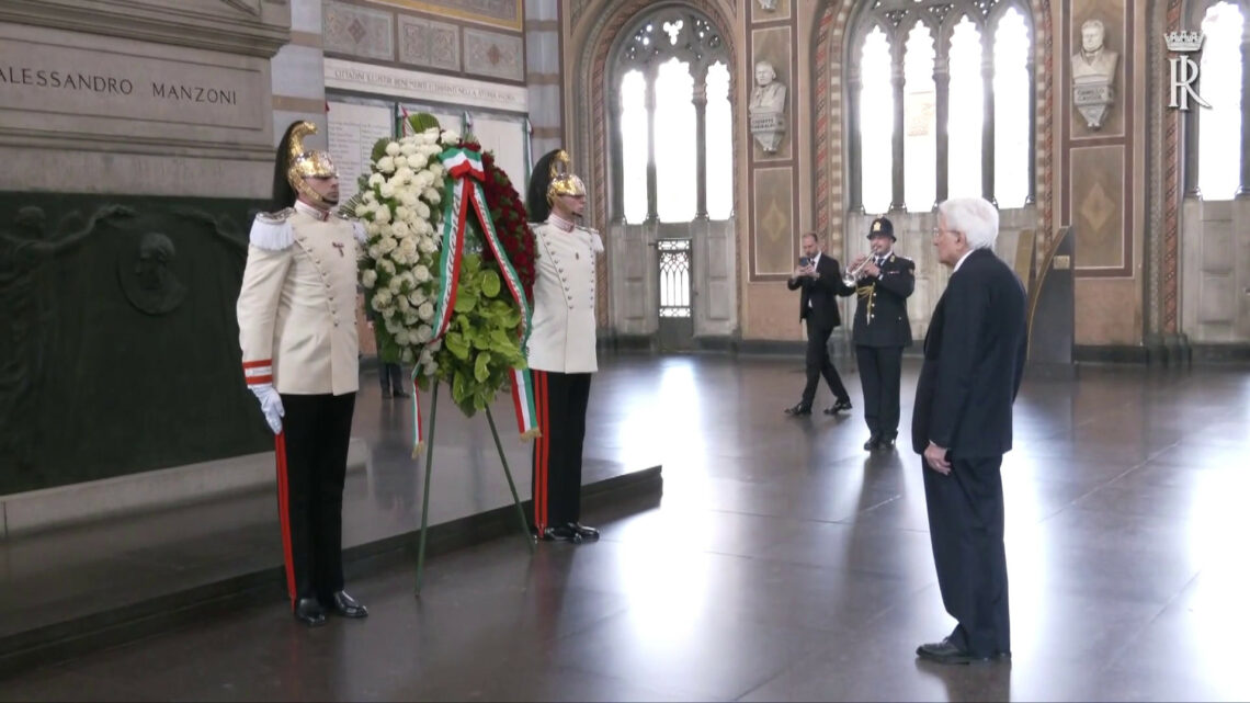 L’omaggio di Mattarella a Manzoni al Cimitero Monumentale di Milano L’omaggio di Mattarella a Manzoni al Cimitero Monumentale di Milano