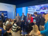 Festa dell’Europa, centinaia di studenti in tour virtuale al Parlamento con il Metaverso