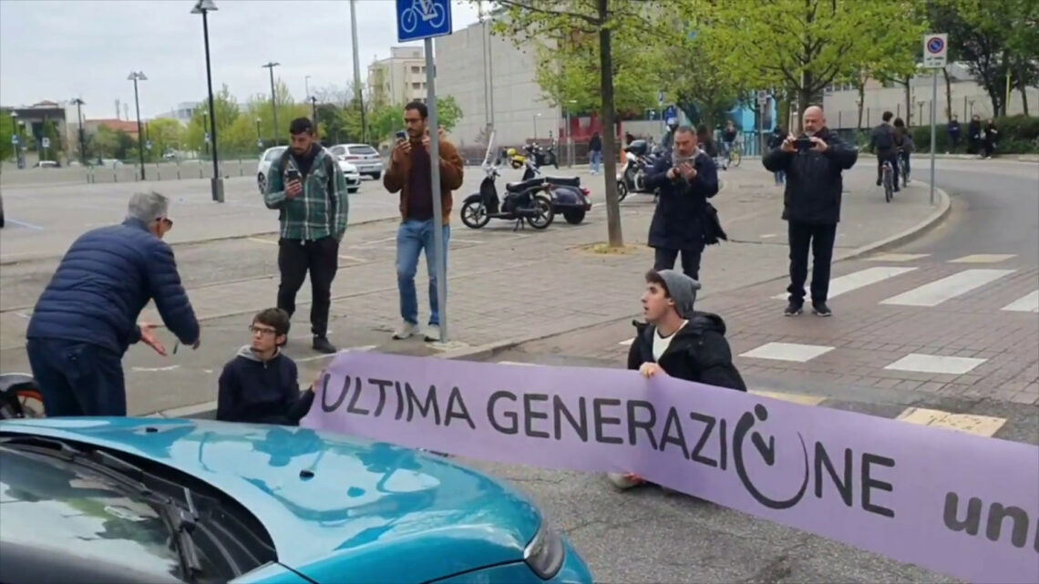 Telpress, 56% italiani contro Ultima Generazione Telpress, 56% italiani contro Ultima Generazione