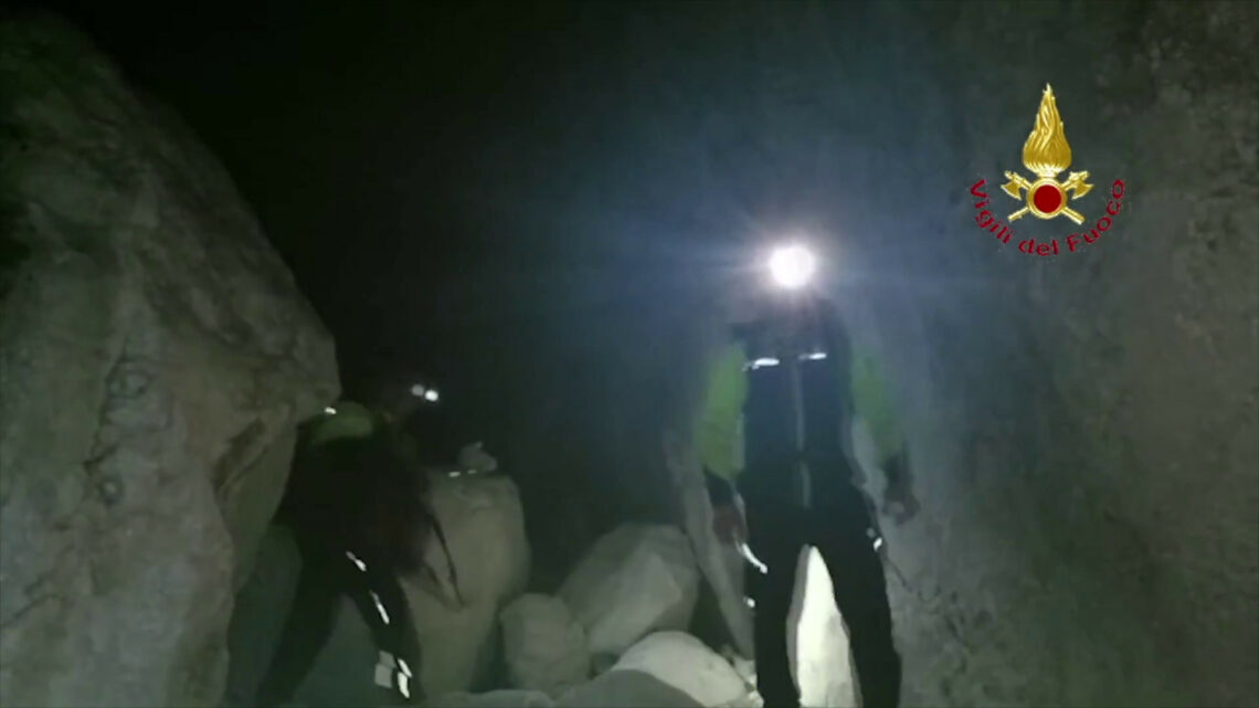 Due turisti tedeschi si perdono nel nuorese, immagini salvataggio Due turisti tedeschi si perdono nel nuorese, immagini salvataggio