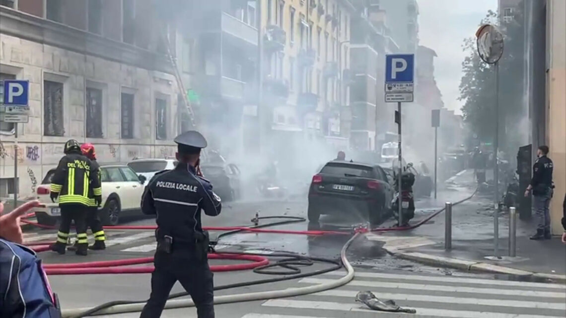 Un’esplosione scuote il centro di Milano. Le immagini Un’esplosione scuote il centro di Milano. Le immagini