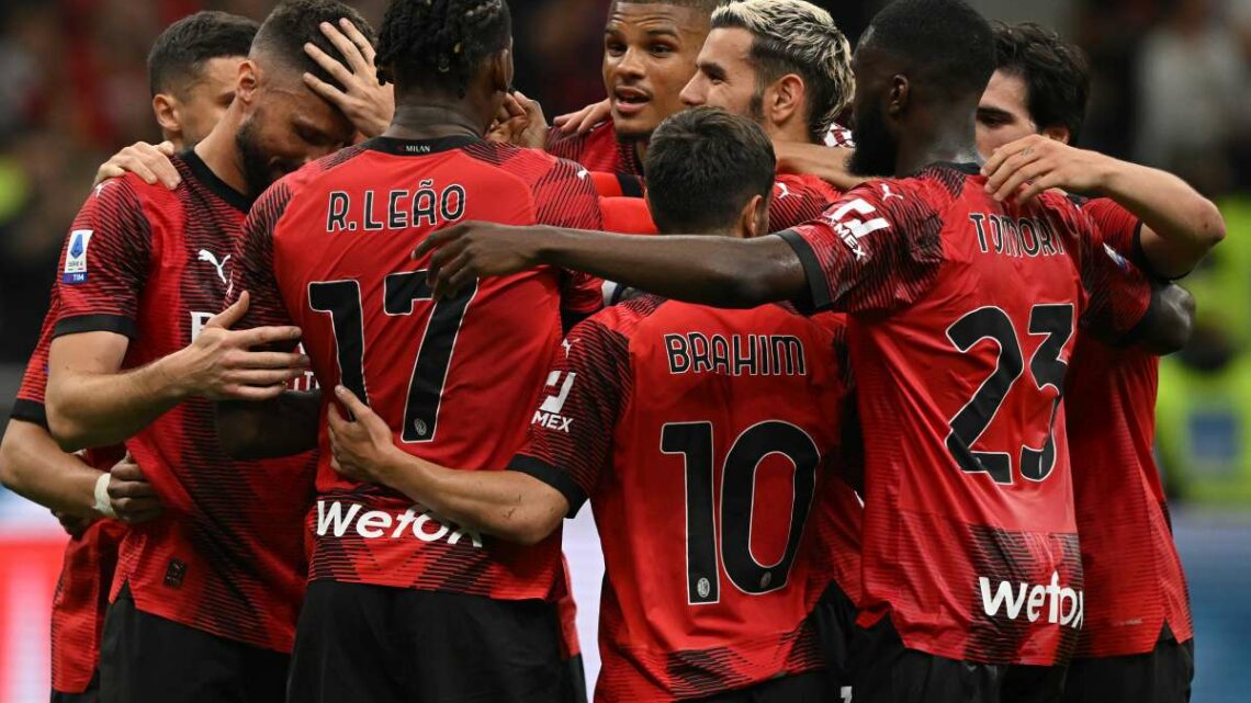Milan-Verona 3-1 nella notte dell’addio di Ibrahimovic Milan-Verona 3-1 nella notte dell’addio di Ibrahimovic
