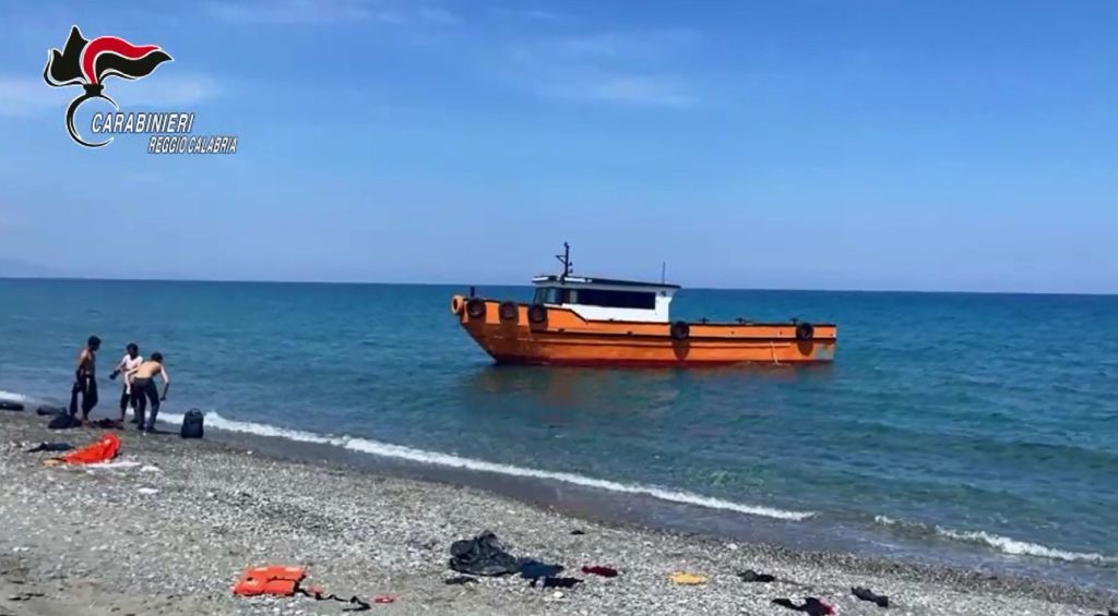 Quattro trafficanti di migranti arrestati in Francia e Germania Quattro trafficanti di migranti arrestati in Francia e Germania
