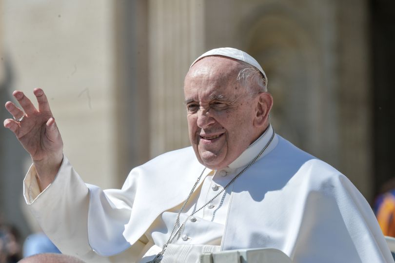 Per il Papa 3 ore d’intervento, ha reagito bene e nessuna complicazione Per il Papa 3 ore d’intervento, ha reagito bene e nessuna complicazione