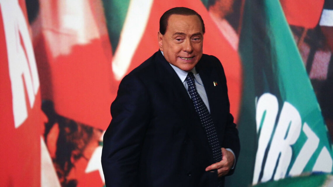 Addio a Silvio Berlusconi,una vita tra imprenditoria, politica e sport Addio a Silvio Berlusconi,una vita tra imprenditoria, politica e sport